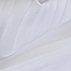 Bettwäsche-Set Modell Sky in reinem Weiss, glatte und weiche Stoffoberfläche. – Schweizer Schafwollprodukte Bettwäsche-Set Modell Sky in reinem Weiss, glatte und weiche Stoffoberfläche. – Schweizer Schafwollprodukte